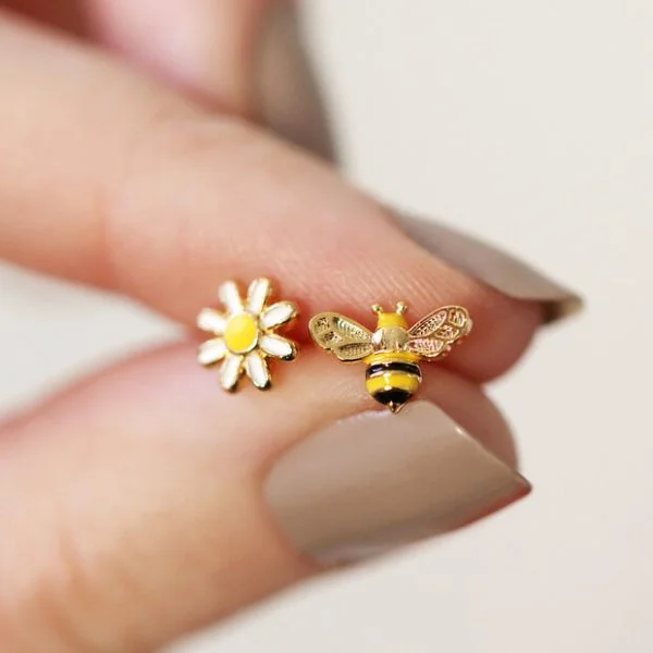 Bee and flower stud earrings