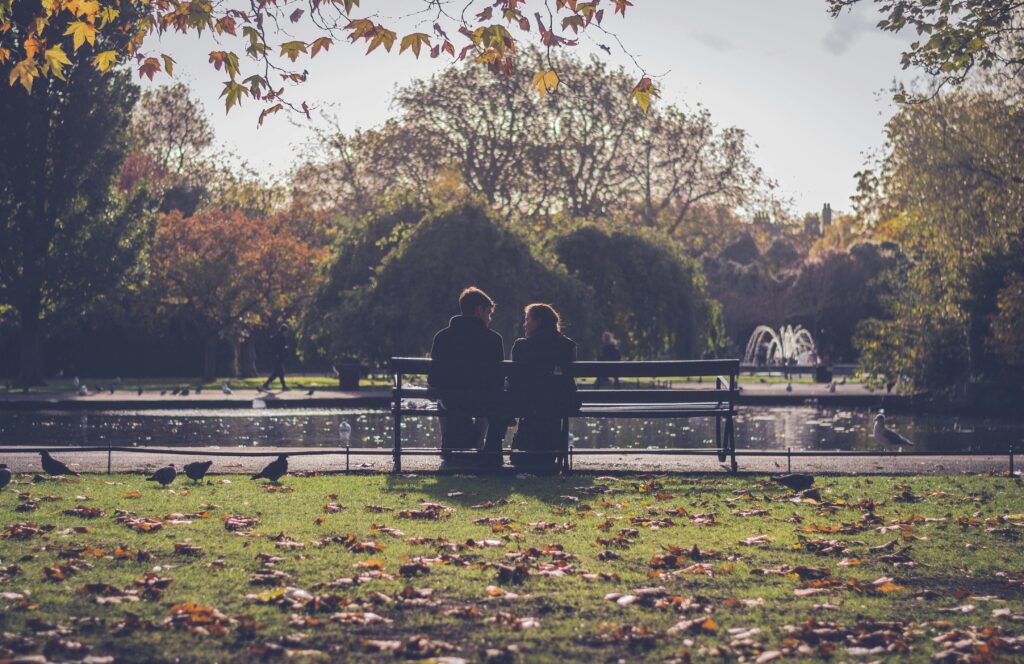 Couple sitting on a bench in Dublin