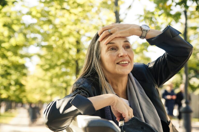 How Hormonal Changes Affect Daily Life During Midlife Years