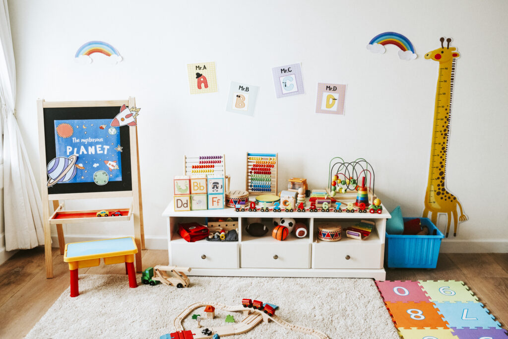 Kids toy storage shelf